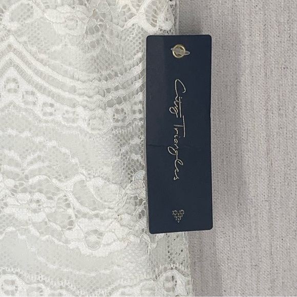 City Triangles~NWT~Sleeveless High Neck Ivory Lace‎ Mini Shift Dress~Sz 2XL - Picture 11 of 14